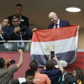 Европски парламент отворио истрагу против Инфантина: "Још једном смо видели како је клекнуо пред Трампом"