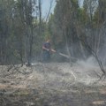 VIDEO Četvrti dan borbe protiv vatrene stihije u Deliblatskoj peščari: Brane se kuće u Šumarku