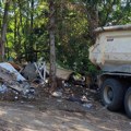 Inicijativa A 11: Komunalne službe srušile barake, 13 stanara sa decom ostalo bez doma