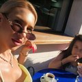 "Šteta da ovakva žena nema bar još jedno dete" Jovana Jeremić sa ćerkom sela da popije kafu na Dorćolu: "Kako godine idu i ja…