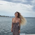 Naša pevačica ne čuje na jedno uvo, zbog bombone otišla na operaciju: "Tri dana to niko nije video"