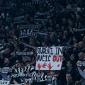 Autoru transparenta „Vučić OUT“ Partizan ukinuo sezonsku!