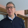 "Krevet je malo kratak, ali srećom..." Vučić pokazao u kakvoj sobi spava u Klostersu kod Davosa: "Jedva čekam da se vratim u…