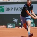 Sumrak Medvedeva u "gradu svetlosti" - Volton eliminisao Rusa na startu Rolan Garosa!
