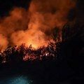 „Ajde, spuštajte se na put“: Divlja požar na Braču, vatru pokušava da obuzda više od 100 vatrogasaca