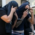 Uhapšeni grci pušteni na slobodu Trojica Hrvata u bolnici zbog rane od noža, jedan operisan nekoliko puta