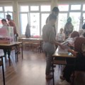 Izbori u Nišu: Biračka mesta otvorena na vreme