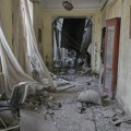 Ruske snage granatirale stambenu zgradu u Harkovu, dve osobe poginule, 18 povređeno
