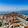 „Plavi grad“ u Grčkoj: Lonely Planet ga opisuje kao manje poznato mesto koje morate posetiti