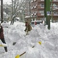 (FOTO) Za 48 sati palo skoro metar i po snega – stižu i nova upozorenja za Japan