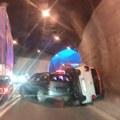 Automobil okrenut na stranu: Stravičan udes u tunelu kod Užica: Odmah stigla Hitna pomoć