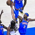 Denver razbijen, Oklahoma u finalu Zapada