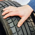 Kako zameniti točak na automobilu