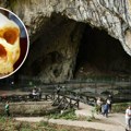 Lobanja iz pećine stara najmanje 277.000 godina: Naučnici zbunjeni, misterija krije neverovatnu priču