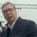 VIDEO Vučić o incidentu ispred Skupštine – uhapšen V.A. (70), sumnjiči se za pokušaj ubistva