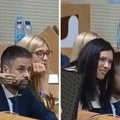 "Zamolio BiH koleginicu da mu ne sedi u krilu": Dodikova zastupnica mazi ministra po licu usred parlamenta: "Tražim pauzu dok…