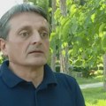 Policajci optužili profesora za napad na policiju, pa pred tužiocem priznali da su belešku pisali pod pritiskom starešine