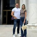 "Porodica i ljubav su temelji svega" Bivši dečko Jovane Jeremić sa novom devojkom u Hramu: Celivali Pojas Presvete Bogorodice…
