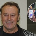 Boban Zdravković ne može da se odbrani od žena: Snimio potpunu ludnicu, obožavateljke mu ne daju mira (video)