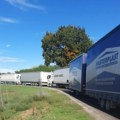 Стање на путевима: На Батровцима камиони чекају три сата