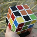 Oboren svetski rekord u slaganju Rubikove kocke (VIDEO)