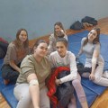 Maturanti Ekonomske škole i Crveni krst Zrenjanin organizovali akciju davanja krvi: Čak 56 srednjoškolaca dalo krv…
