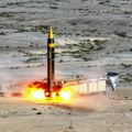 Iran prvi put ispalio moćnu raketu na Izrael: Hajber može da ponese tonu i po eksploziva