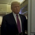 "Moraćemo ponovo da počnemo da bacamo bombe" Tramp žestoko zapretio Iranu, pa najavio "iznenađenje" u Beloj kući (video)