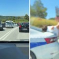 Scena kod Zlatibora! Bos usred magistrale, sav u belom: Hapšenje pretvorilo put u spektakl
