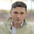 Pančevo: Sud doneo odluku da se otpušteni direktror škole Vladimir Ristić odmah vrati na posao