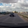 Horor kod aerodroma "Nikola Tesla" - porodica s decom gledala smrti u oči: Crni "reno" im iznenada prešao u traku, kamera…