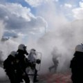 Молотовљеви коктели на протесту против приватних универзитета у Атини