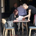 Konobar otkrio naviku gostiju koja ga najviše nervira: "Trebalo bi odmah da prestanu sa tim"