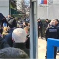 (Video) Opozicija nasilno upala u Vodovod Preskočili ogradu, reagovala i policija