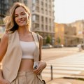 Modni detalj za jesen koji i najobičnijoj majici daje nov izgled: Izgleda poslovno, skupo i vintage