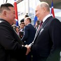 Kimovi ljudi uklonili sve što ima njegov DNK posle sastanka sa Putinom: Odneli čašu, pa obrisali fotelju