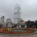 Komisija predlaže uklanjanje spomenika nenasilju u Nišu zbog propusta u izgradnji