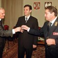 "Lovci bili u pripravnosti, ali se Koštunica nije javio": Pavković o nepoznatim detaljima izručenja Miloševića Hagu