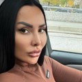 Sita Ahmić se oglasila pred ulazak u Elitu: Anelina sestra iz besne mašine poručuje: "kad ja udarim...", naoštrila se protiv…