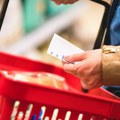 Za pokriće potrošačke korpe u avgustu bilo potrebno 1,04 prosečnih zarada