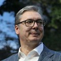 Vučić tvrdi da je rejting SNS najbolji u poslednjih pet godina, no podaci pokazuju suprotno