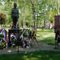 Opevao srpske Romea i Juliju i najmlađeg ratnika: Loznički guslar Milutin Đuričić čuva sećanje kroz pesmu (foto)