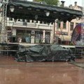 Komunalni inspektori opštine Medijana doneli rešenje o uklanjanju bine za predizborni skup SNS