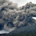 Indonezija: 11 planinara poginulo u erupciji vulkana na planini Marapi