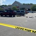 Besmisleno ubistvo trogodišnjeg dečaka: Majka sa sinom izašla iz prodavnice, na njih nasrnula žena s nožem
