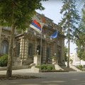 Besplatan javni prevoz i finansijska pomoć osnovcima ovog leta u Nišu