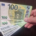 Falsifikovanim evrima kupovao telefone, policija poziva građane koji su na ovaj način prevareni da im se jave