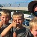 Последња језива фотографија са три сина: Тата направио селфи са "најбољим дечацима" пре него што их је убио