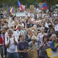 Hiljade u Pragu skandiraju "ne" ekstremistima, izlasku iz EU i NATO i približavanju Rusiji