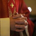 Biskup podneo ostavku nakon što se saznalo da je imao 17 ljubavnica